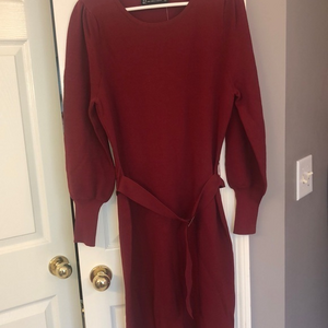 Ladies size large New York and Company long sleeve belted red dress‎ NWT